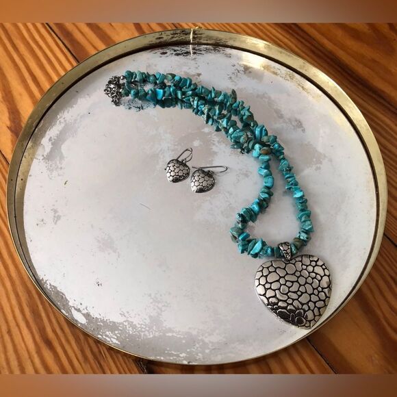 TURQUOISE and SILVER HEART PENDANT WITH MATCHING EARRINGS SET - Picture 1 of 1